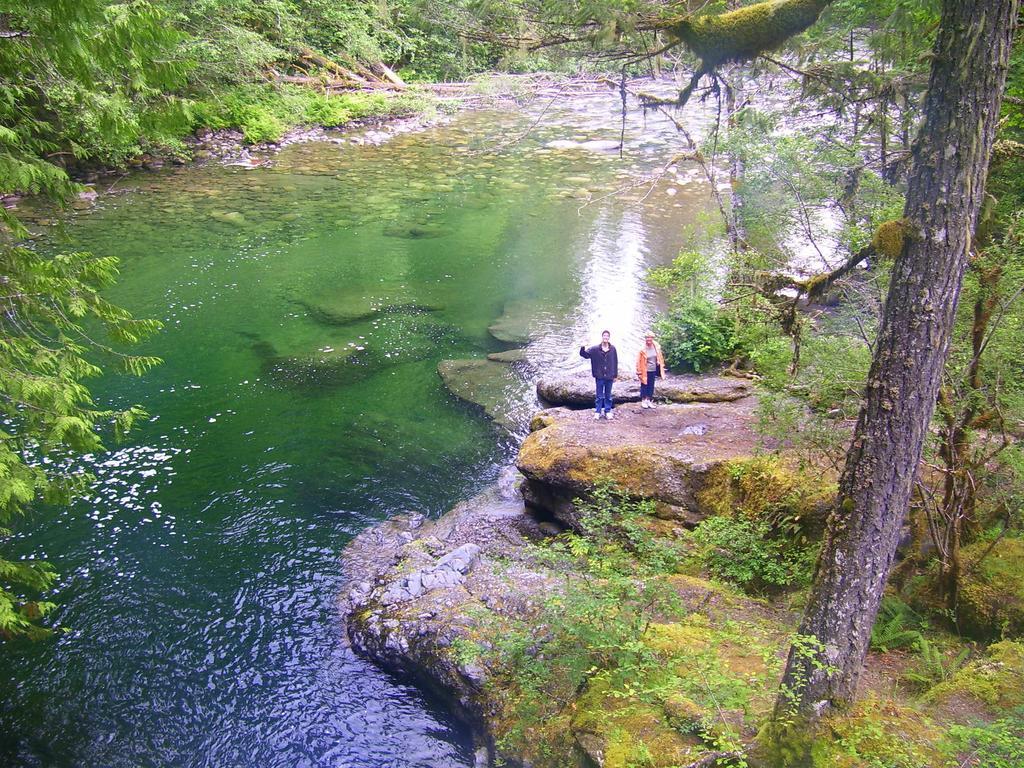 At Nautica Tigh Private Keypad Entrances Bed & Breakfast Куаликум Бийч Екстериор снимка